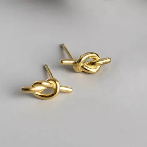 “Tie the Knot” Pretzel Twist Minimalist Gold Stud Dainty Bridesmaid/Gift Earring - Picture 2 of 9